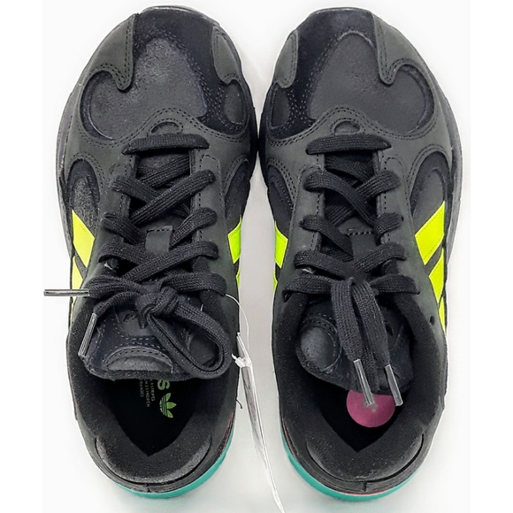 adidas Yung-1 Trail shoes - Picture 2 of 8